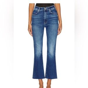 MOTHER DENIM Hustler Ankle Fray
Size 27- squeeze it